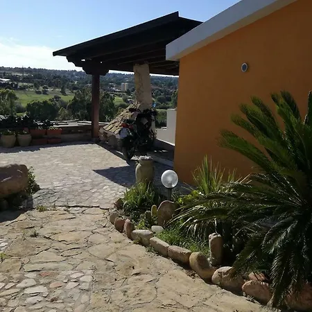 Ingeborg 招待所 夸尔图-圣埃莱娜